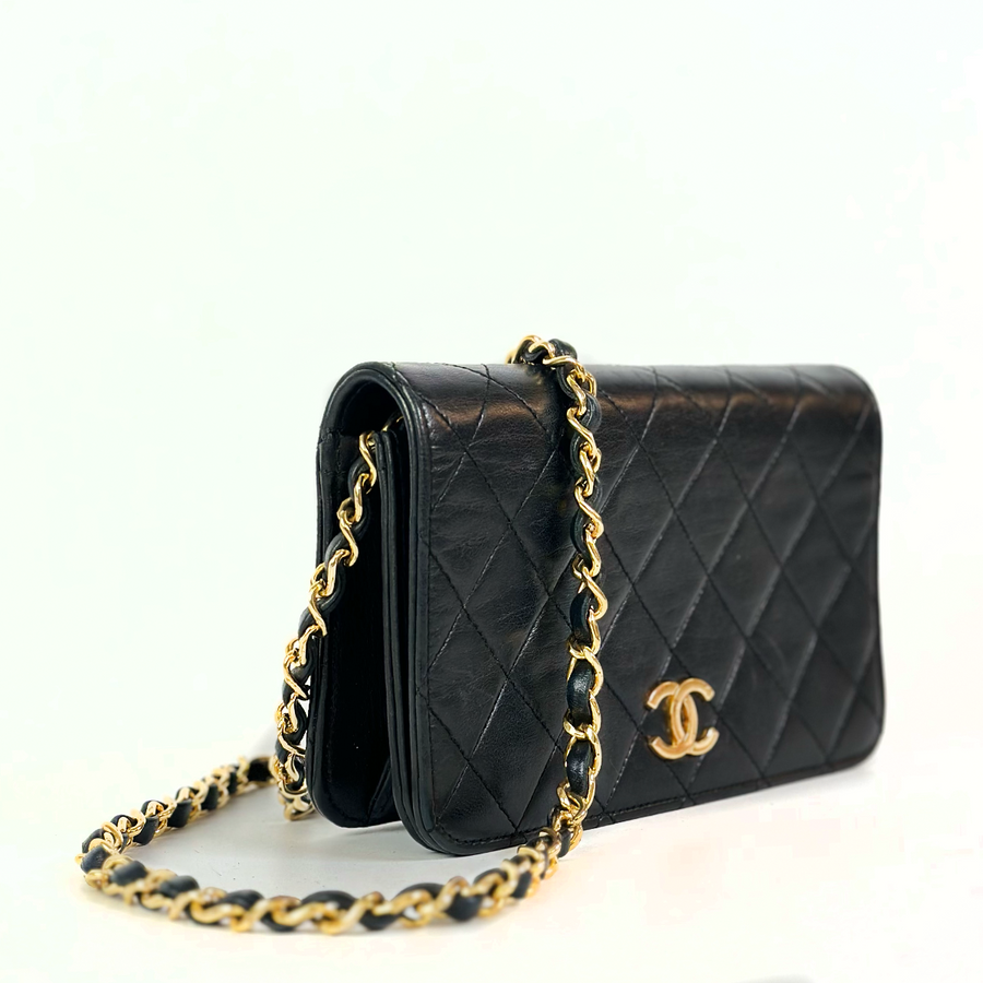 CHANEL Full Flap Chain Shoulder Bag Clutch Black Quilted Lambskin