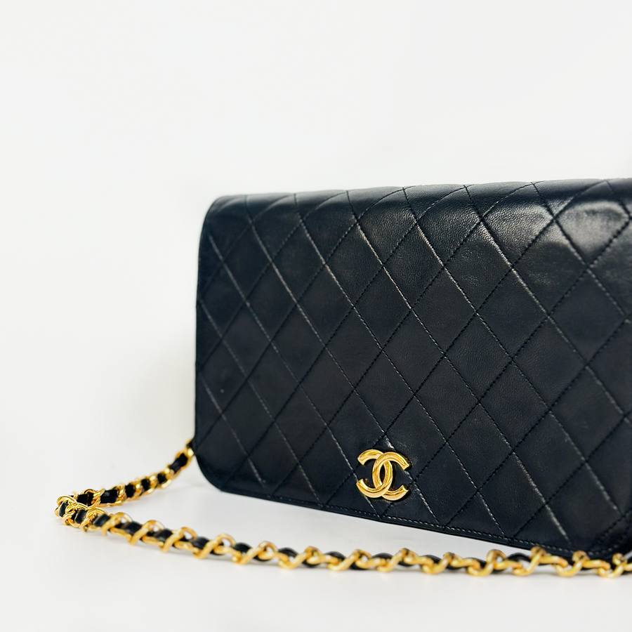 CHANEL Full Flap Chain Shoulder Bag Clutch Black Quilted Lambskin