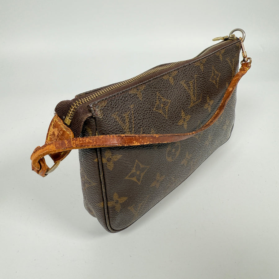Louis Vuitton Pochette Accessoire