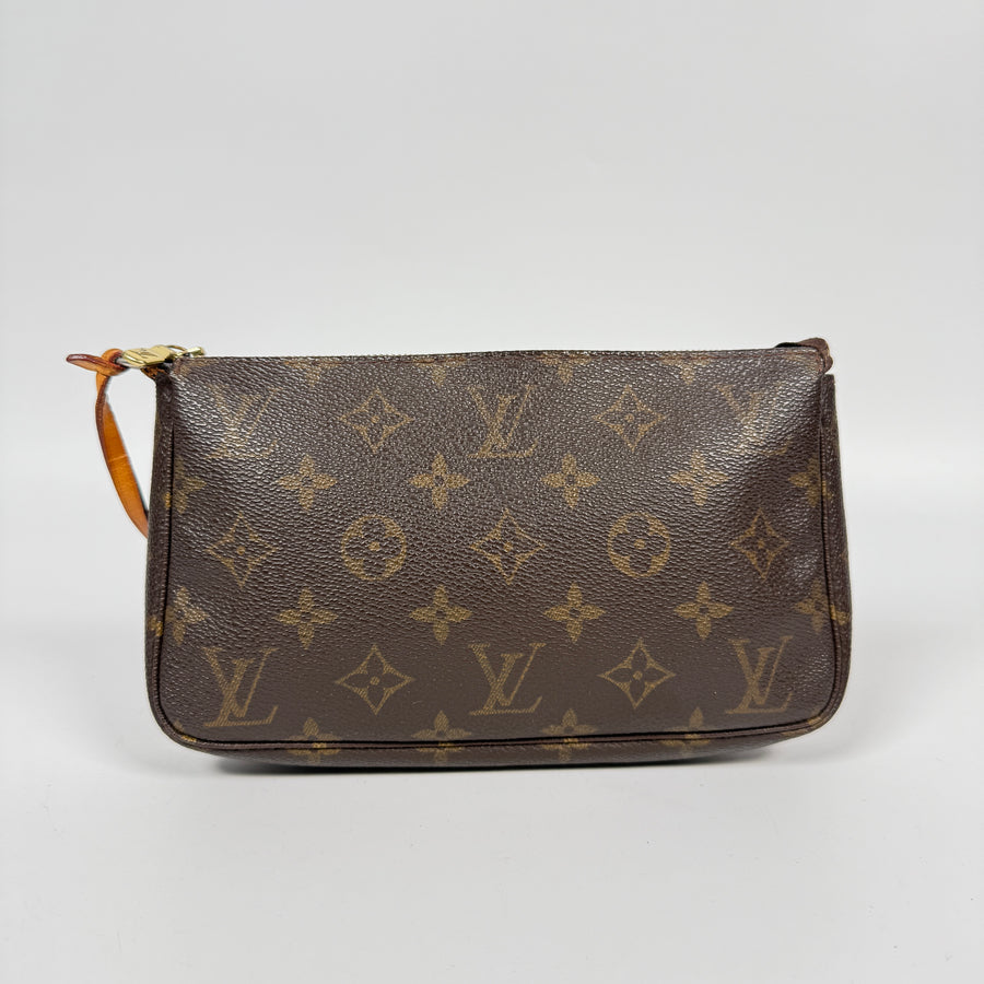 Louis Vuitton Pochette Accessoire