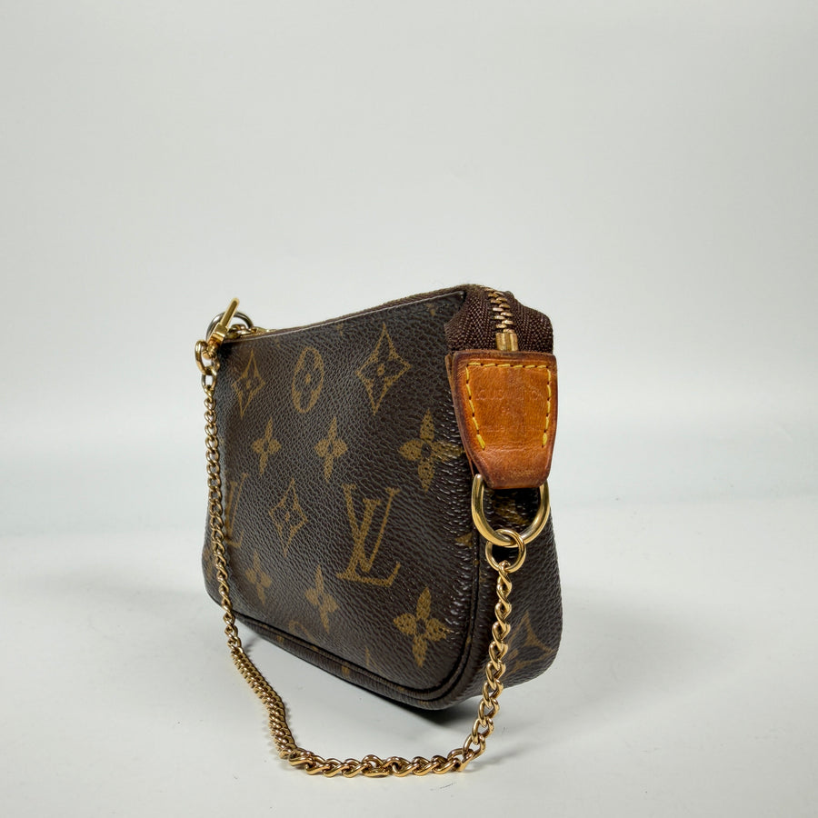 Louis Vuitton Mini Pochette Accessoire