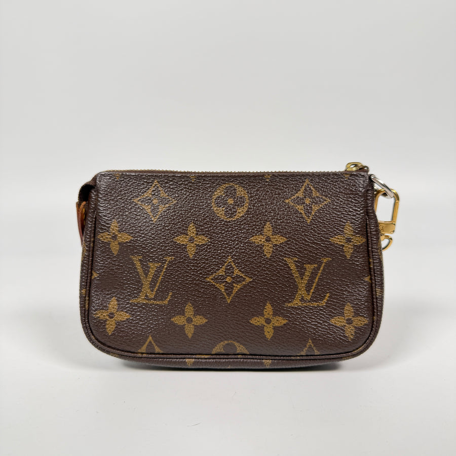 Louis Vuitton Mini Pochette Accessoire