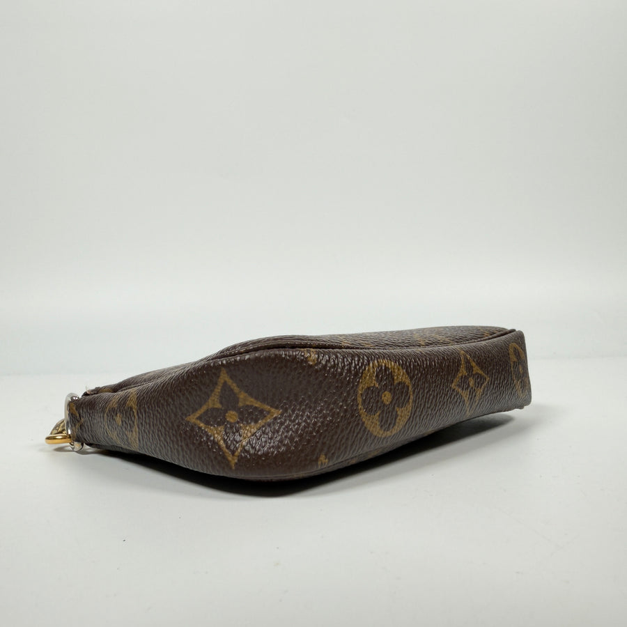 Louis Vuitton Mini Pochette Accessoire