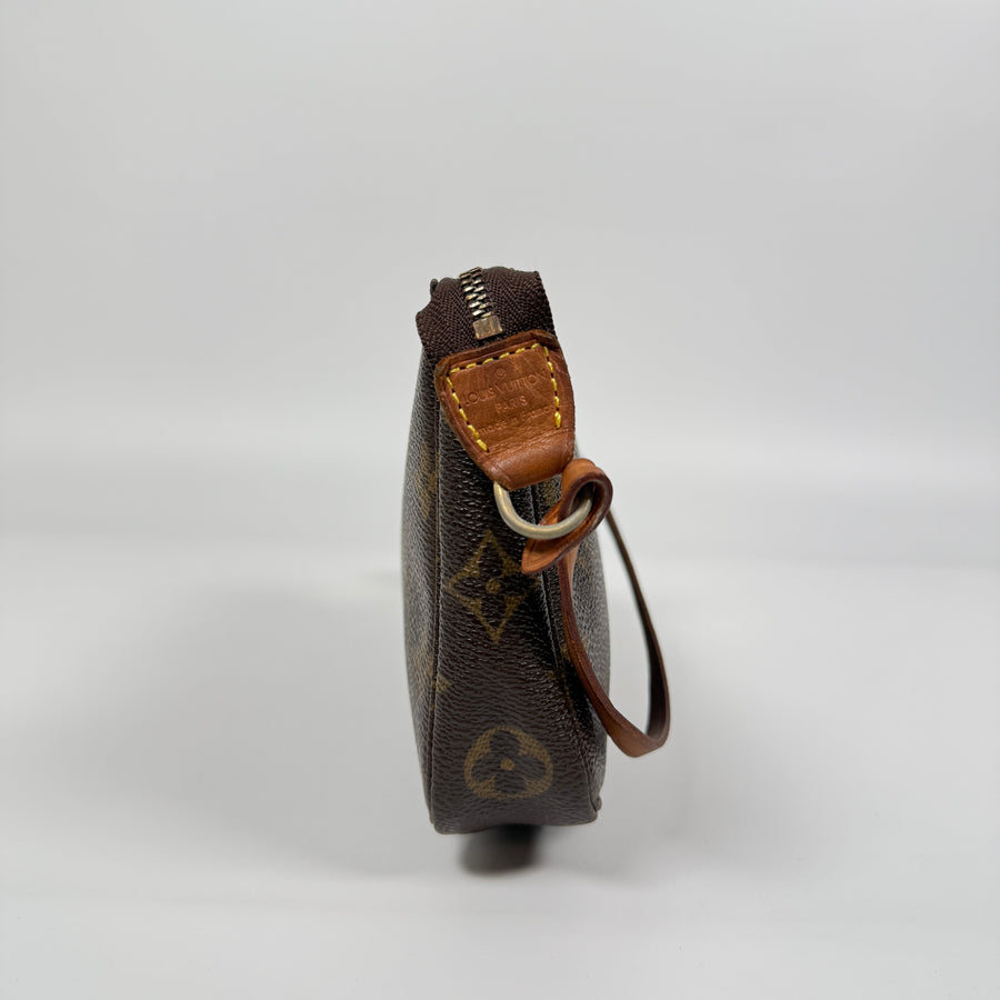 Louis Vuitton Pochette Accessoire