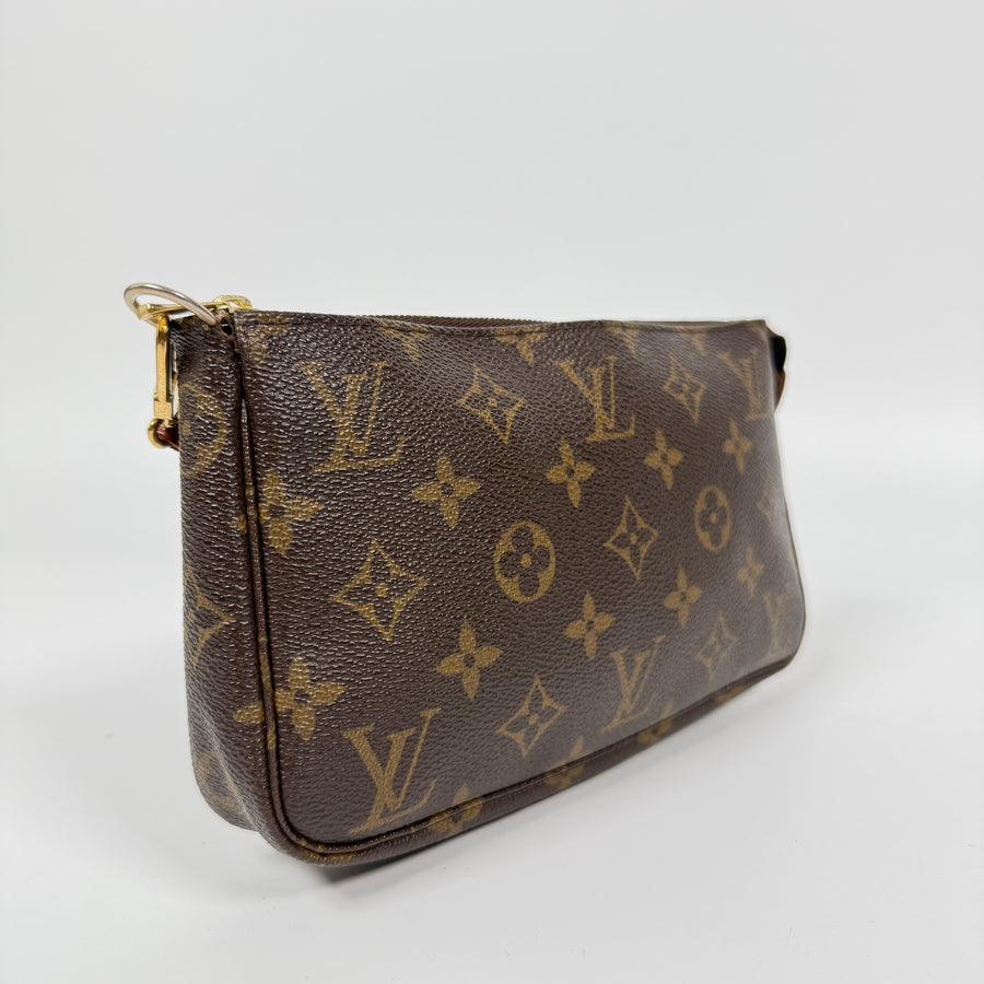 Louis Vuitton Pochette Accessoire