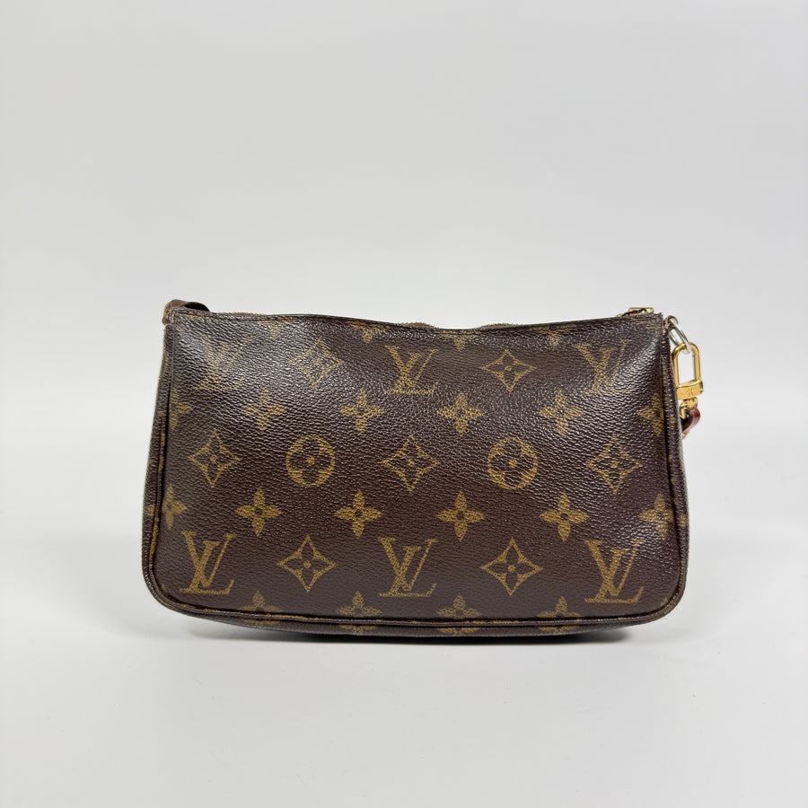 Louis Vuitton Pochette Accessoire