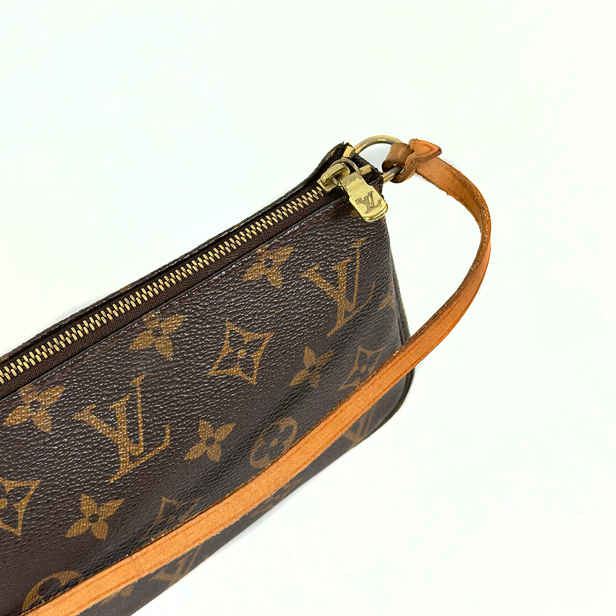 Louis Vuitton Pochette Accessoire