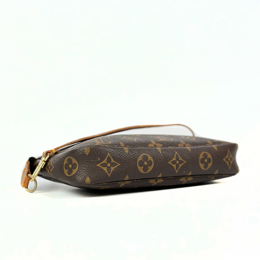 Louis Vuitton Pochette Accessoire