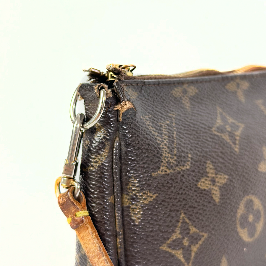 Louis Vuitton Pochette Accessoire