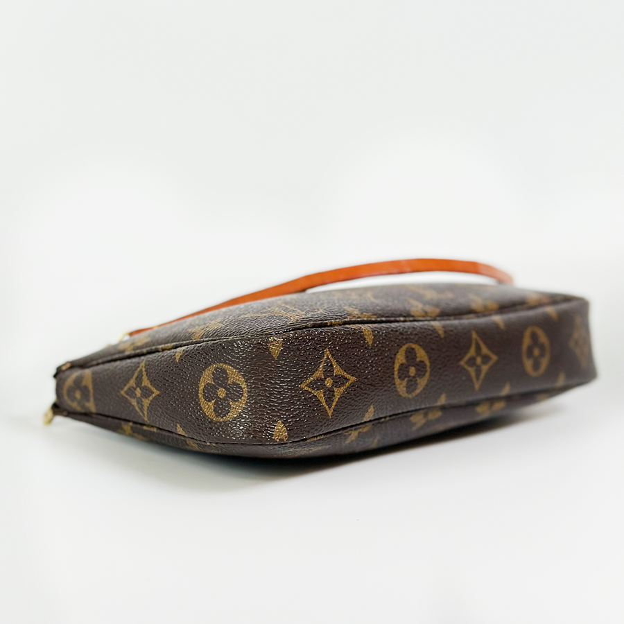 Louis Vuitton Pochette Accessoire