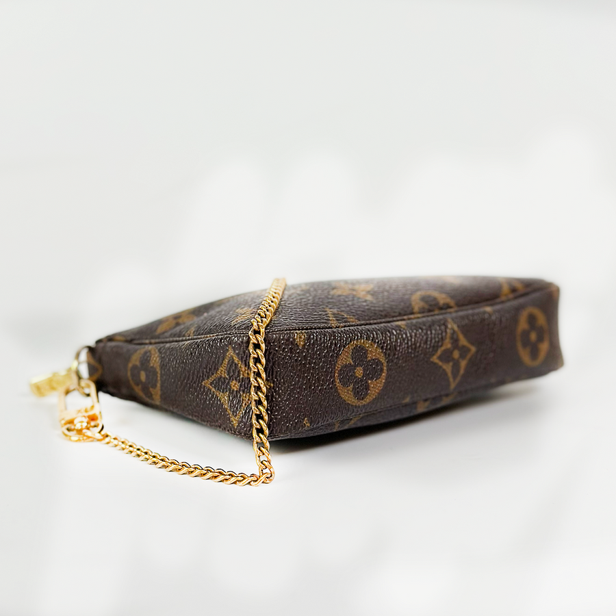 Louis Vuitton Mini Pochette Accessoire