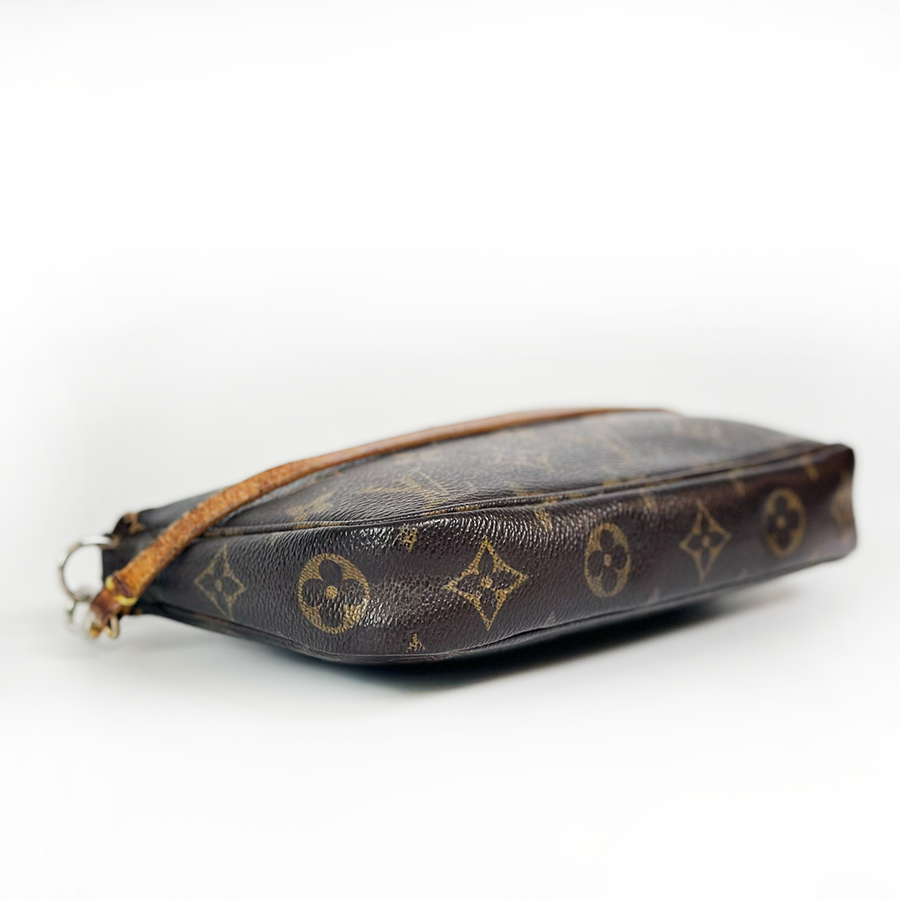 Louis Vuitton Pochette Accessoire